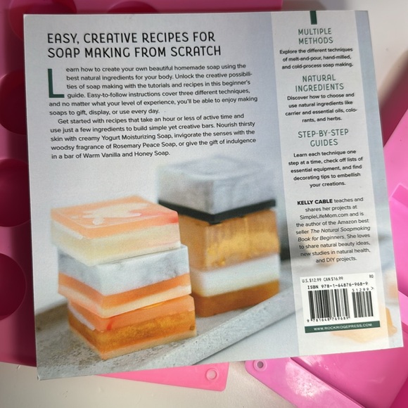 NEW Easy Soap Making Natural Creative Recipes Beginner Friendly DIY CRAFTING - Picture 4 of 4